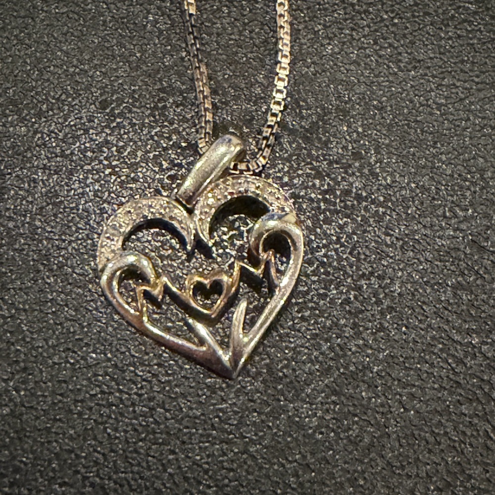 Elegant Silver Heart Pendant Necklace